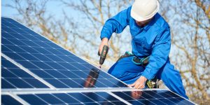 Installation Maintenance Panneaux Solaires Photovoltaïques à Clere-les-Pins
